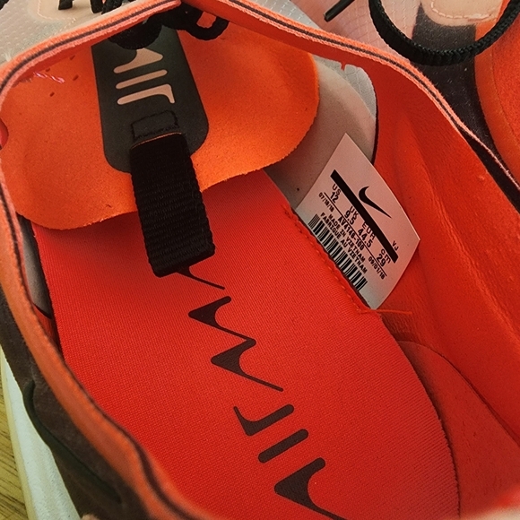 Nike Womens Air Max Dia SE Running Shoes AV4146-100 Flash Crimson Size 12 - Picture 4 of 12